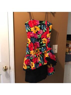 Gorgeous vintage Julie Duroche dress